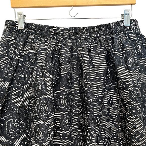 SILK Pull On Lace Printed Mini Skirt Sz L Black/Blue Boho Preppy Party Biz NEW - Picture 4 of 7